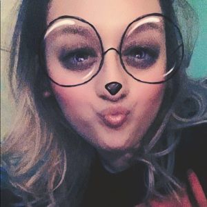 Meet your Posher, Kortney